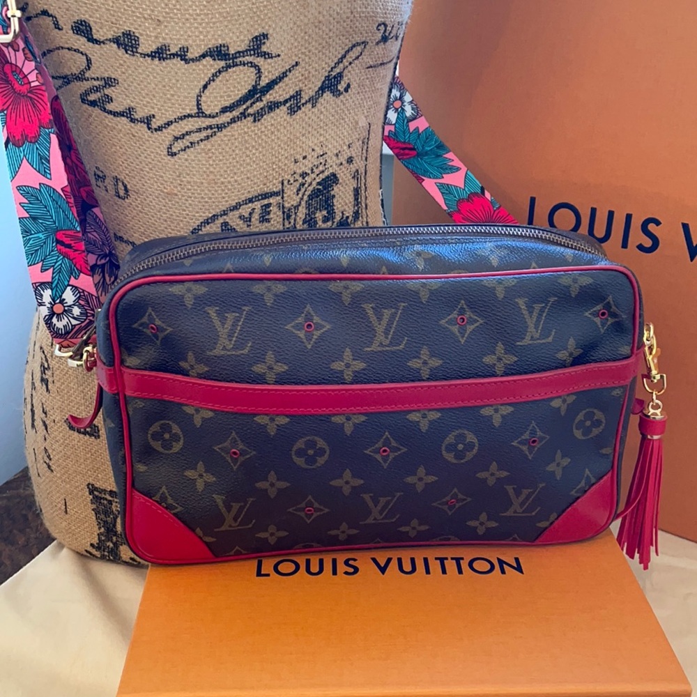 Louis Vuitton Crossbody